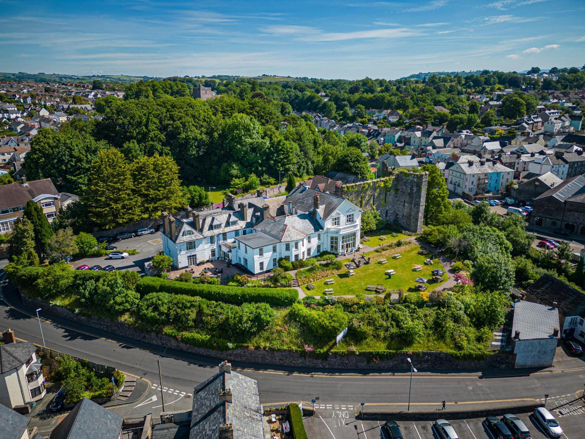 The Castle Of Brecon Hotel, Brecon, Powys Екстериор снимка