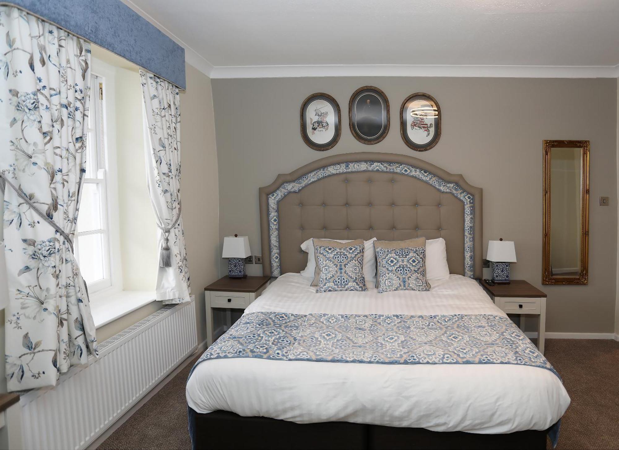 The Castle Of Brecon Hotel, Brecon, Powys Екстериор снимка