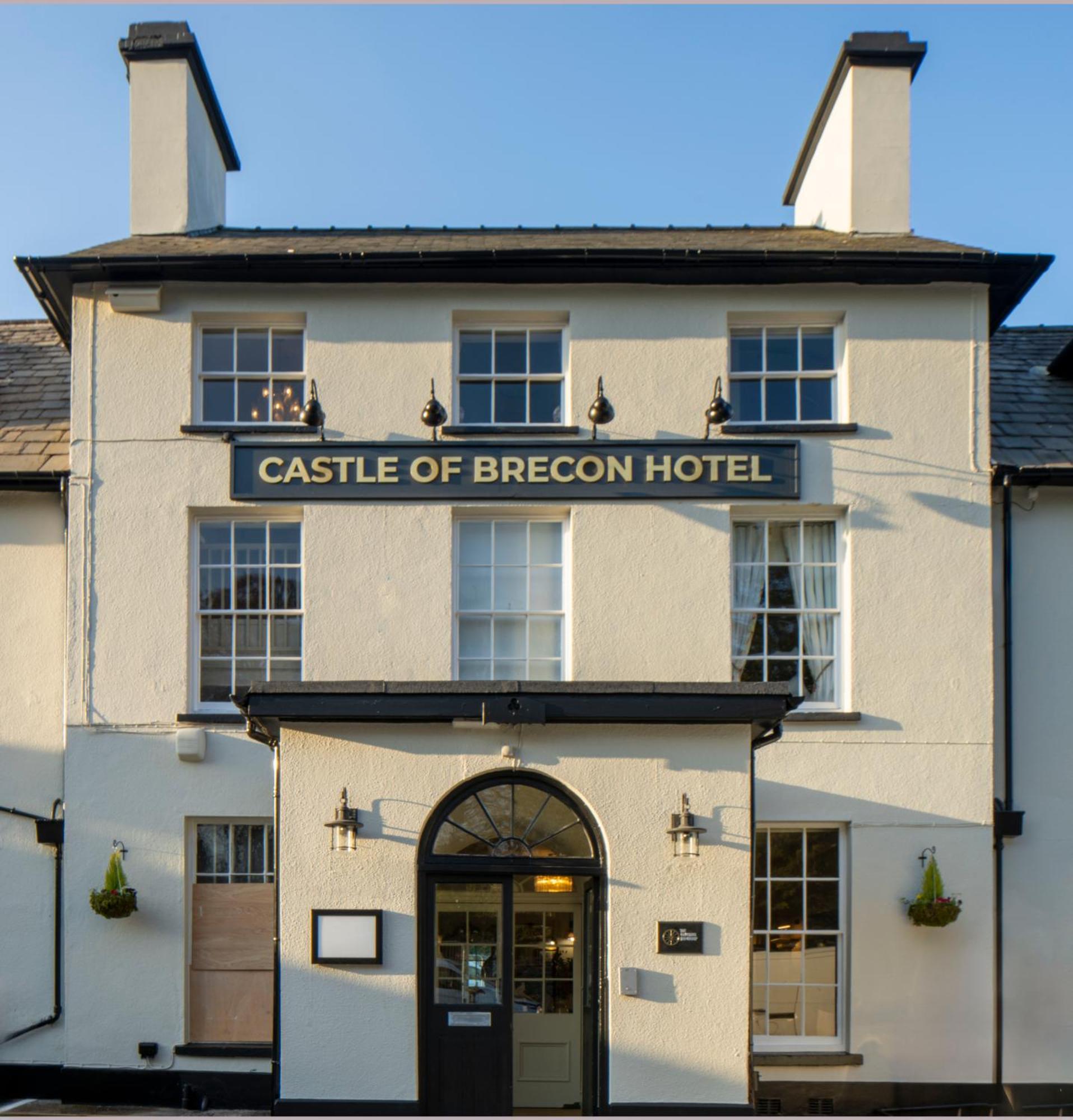 The Castle Of Brecon Hotel, Brecon, Powys Екстериор снимка