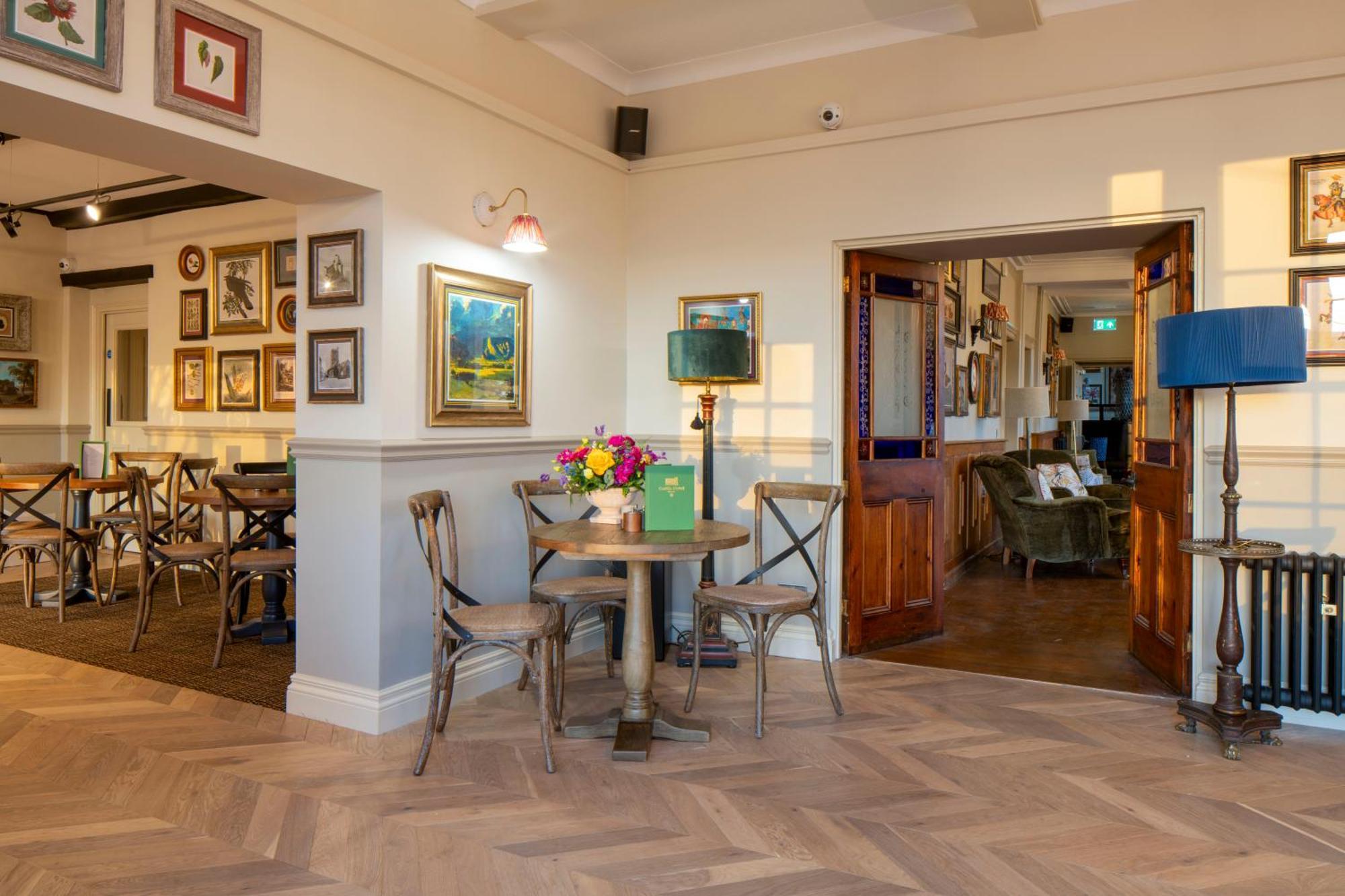 The Castle Of Brecon Hotel, Brecon, Powys Екстериор снимка