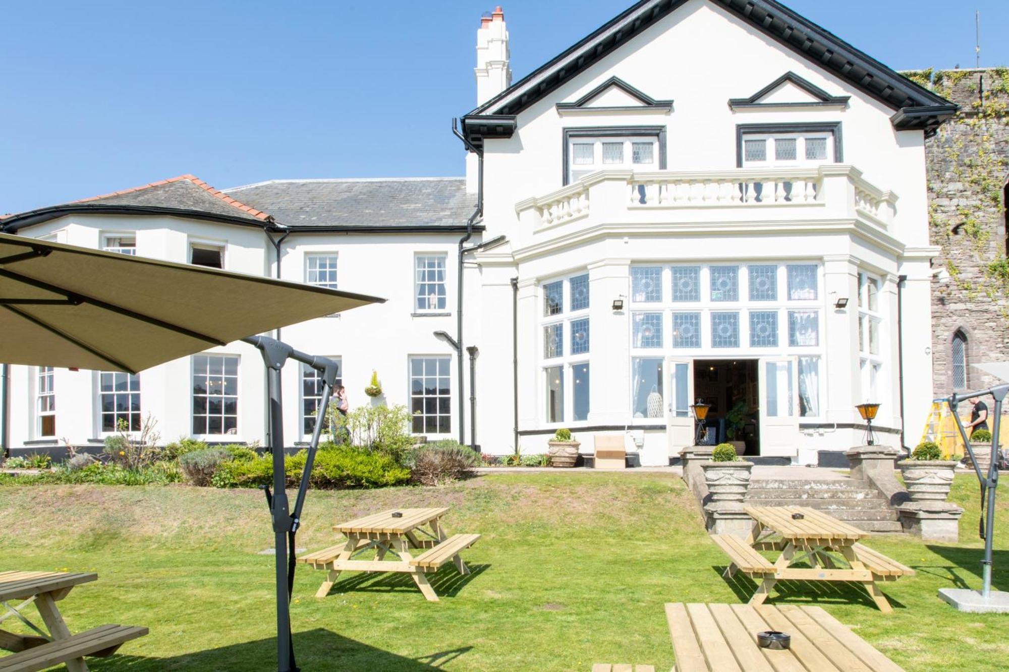 The Castle Of Brecon Hotel, Brecon, Powys Екстериор снимка
